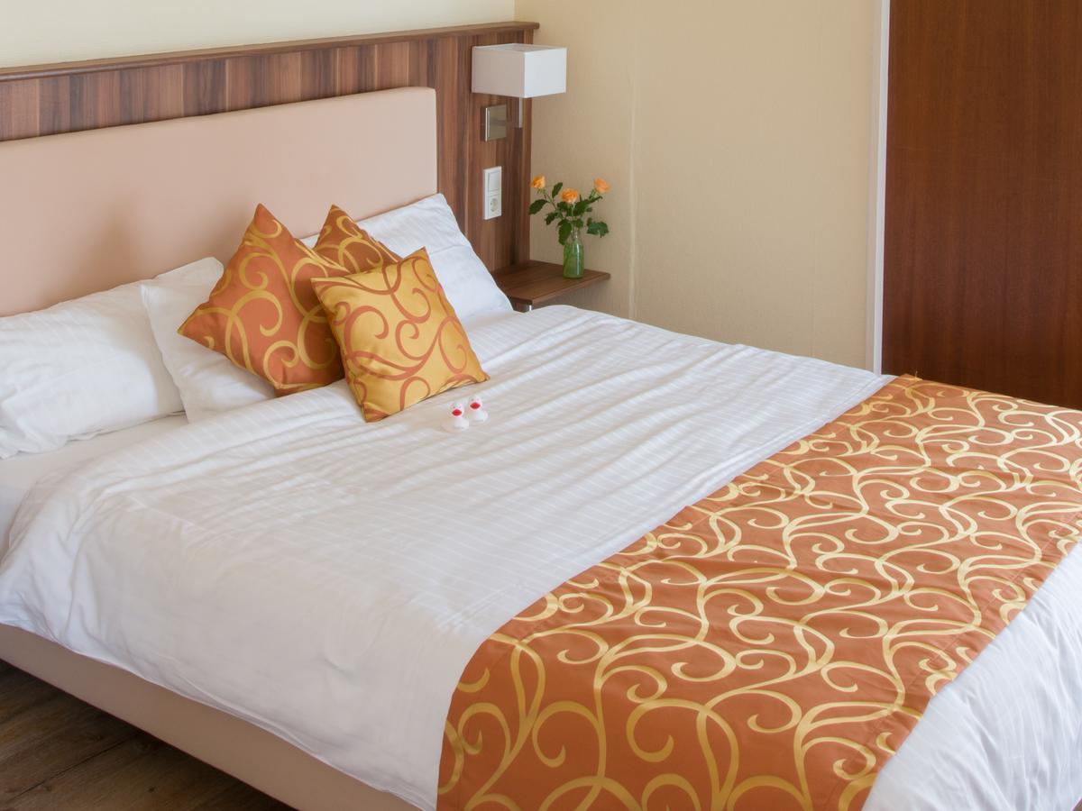 Ducky'S Restaurant | Events | Hotel باد نوهايم المظهر الخارجي الصورة