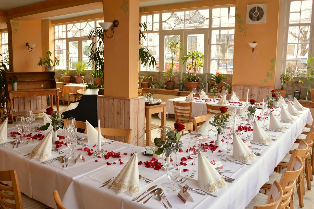 Ducky'S Restaurant | Events | Hotel باد نوهايم المظهر الخارجي الصورة