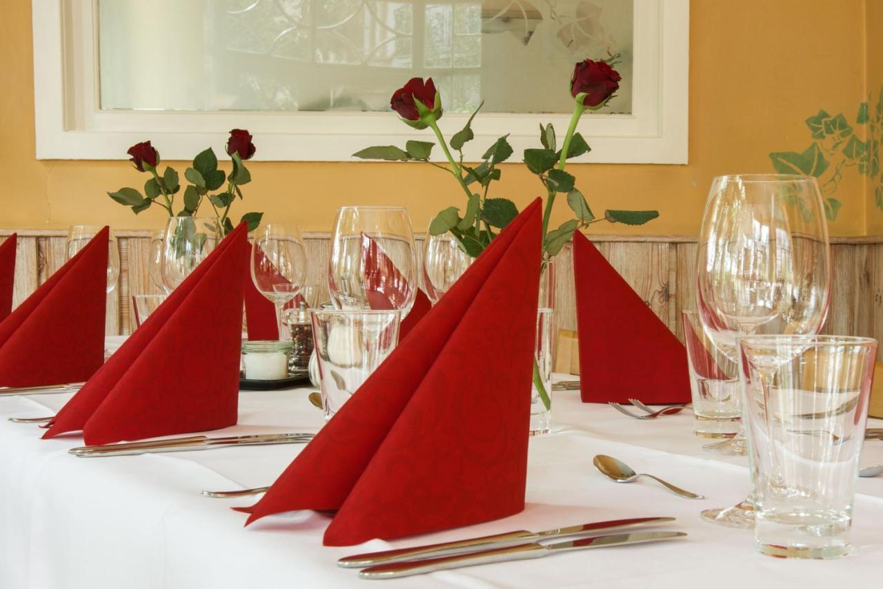Ducky'S Restaurant | Events | Hotel باد نوهايم المظهر الخارجي الصورة